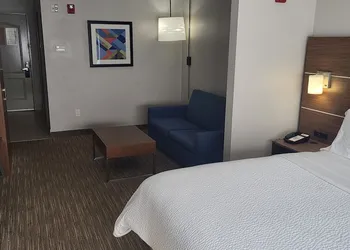 Holiday Inn Express & Suites Lagrange I-85 by IHG hotel thumbnail 6