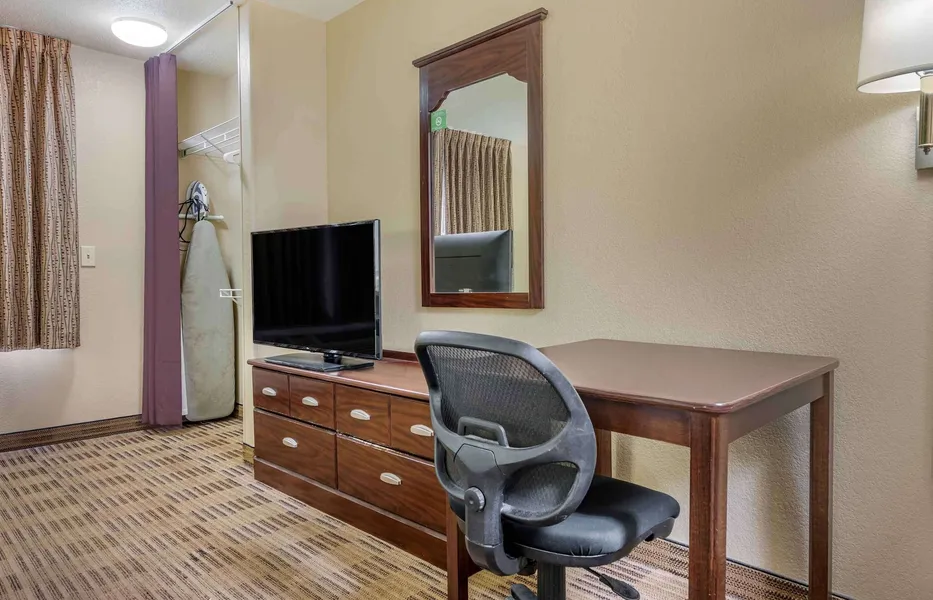 Extended Stay America Suites Chicago Burr Ridge hotel detail image 6