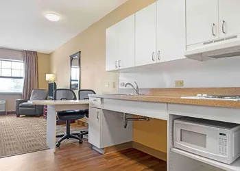 Extended Stay America Suites Chicago Burr Ridge hotel thumbnail 7