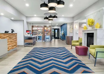 Hampton Inn Detroit/Auburn Hills-North hotel thumbnail 2