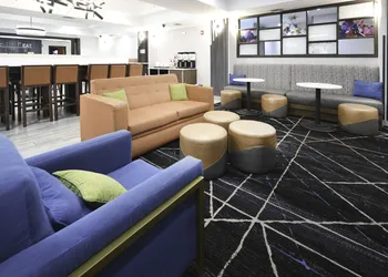 Hampton Inn Bryant hotel thumbnail 2