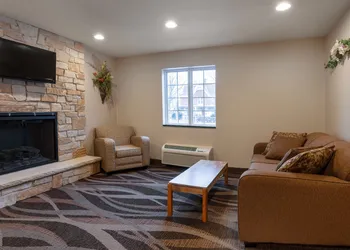 Cobblestone Inn & Suites - Durand hotel thumbnail 3