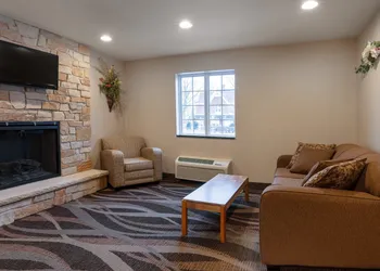Cobblestone Inn & Suites - Durand hotel thumbnail 4