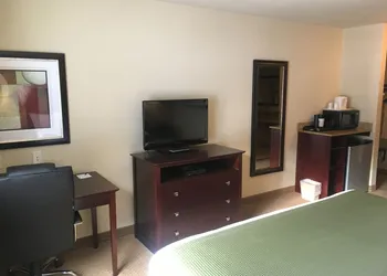 Cobblestone Inn & Suites - Durand hotel thumbnail 7