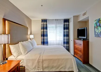 Homewood Suites by Hilton Stratford hotel thumbnail 8