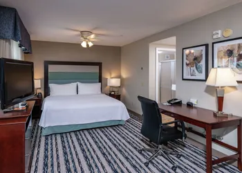 Homewood Suites by Hilton Portland hotel thumbnail 6