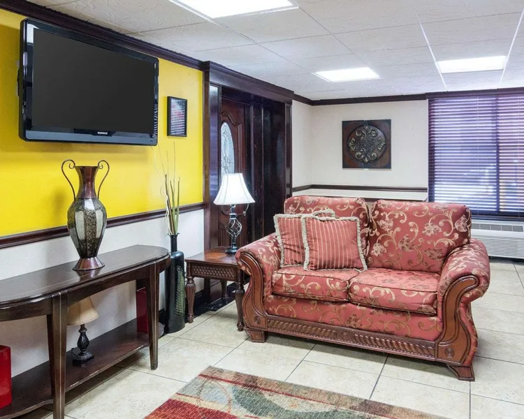 Quality Inn Shreveport Airport hotel detail image 2
