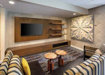 Courtyard by Marriott Austin-University Area hotel thumbnail 5