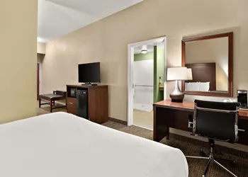 Comfort Inn New Orleans Airport South hotel thumbnail 5