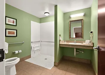 Comfort Inn New Orleans Airport South hotel thumbnail 7