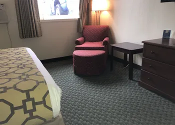 Baymont by Wyndham Kokomo hotel thumbnail 6