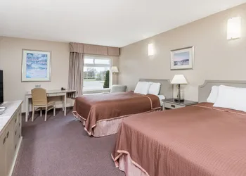 London Travel Inn hotel thumbnail 3