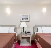 London Travel Inn hotel detail image 4