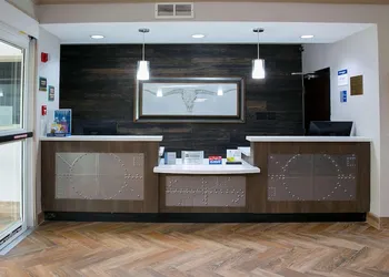 Landmark Hotel Dallas - Addison hotel thumbnail 3