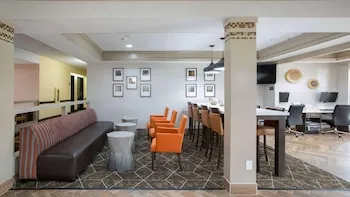 Landmark Hotel Dallas - Addison hotel thumbnail 5