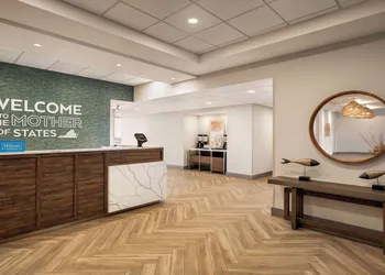 Hampton Inn Virginia Beach-Oceanfront South hotel thumbnail 3