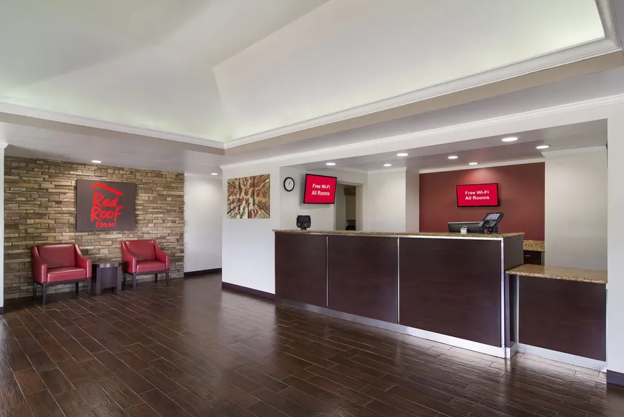 Red Roof Inn & Suites Brunswick I-95 hotel detail image 2