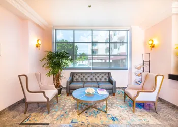Days Inn by Wyndham Santa Monica hotel thumbnail 5