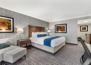 Best Western Plus Carriage Inn hotel thumbnail 8