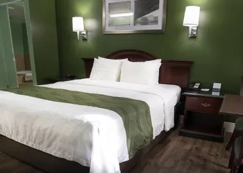 Quality Inn Hemet - San Jacinto hotel thumbnail 4