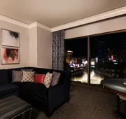 Caesars Palace hotel detail image 7