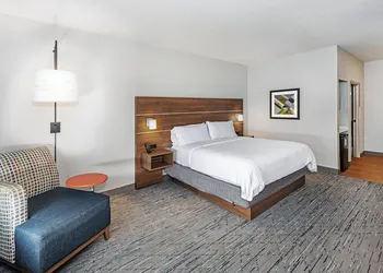 Holiday Inn Express & Suites Tulsa S Broken Arrow Hwy 51 by IHG hotel thumbnail 6