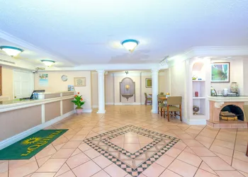La Quinta Inn by Wyndham Clute Lake Jackson hotel thumbnail 4
