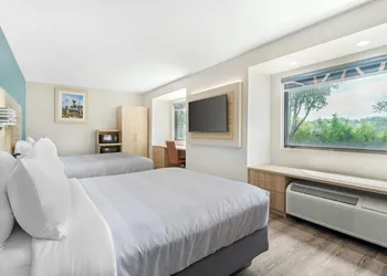 Quality Inn Knoxville West Cedar Bluff hotel thumbnail 6