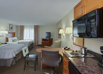 Candlewood Suites Richmond Airport by IHG hotel thumbnail 4