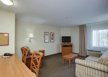 Candlewood Suites Richmond Airport by IHG hotel thumbnail 6