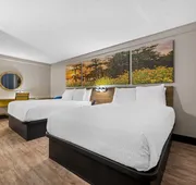 Days Inn by Wyndham Birmingham/West hotel detail image 4