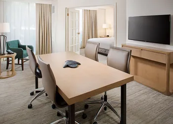 Wyndham Atlanta Perimeter hotel thumbnail 4