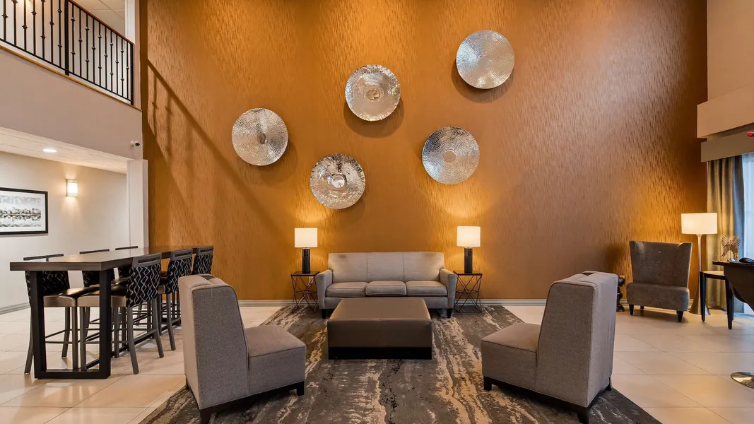 Best Western Plus New Cumberland Inn & Suites hotel detail image 2