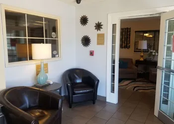 Sonesta Simply Suites Dallas Galleria hotel thumbnail 4