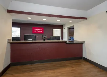 Red Roof Inn Gulf Shores hotel thumbnail 2