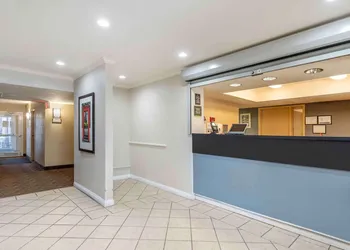 Extended Stay America Select Suites Chicago Westmont Oak Brook hotel thumbnail 2