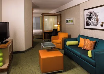 SpringHill Suites by Marriott New York LaGuardia Airport hotel thumbnail 7
