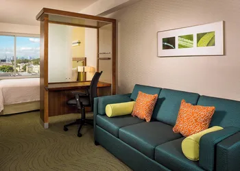 SpringHill Suites by Marriott New York LaGuardia Airport hotel thumbnail 8