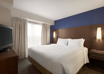 Residence Inn by Marriott Chicago Bloomingdale hotel thumbnail 4