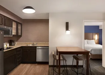 Residence Inn by Marriott Chicago Bloomingdale hotel thumbnail 8