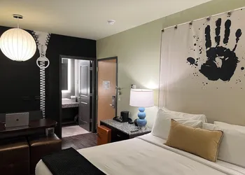 ACME Hotel Chicago, Outset Collection by Hilton hotel thumbnail 6