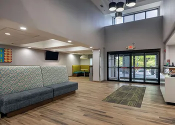 Hampton Inn & Suites Alpharetta Roswell hotel thumbnail 2