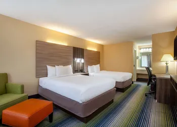 Baymont by Wyndham McDonough hotel thumbnail 6