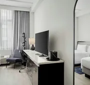 Fairfield Inn & Suites Chicago Downtown / Magnificent Mile hotel detail image 3