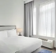 Fairfield Inn & Suites Chicago Downtown / Magnificent Mile hotel detail image 4