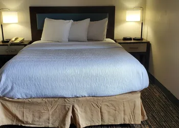 Wingate by Wyndham Canton/Hall of Fame hotel thumbnail 3