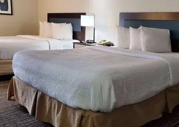 Wingate by Wyndham Canton/Hall of Fame hotel thumbnail 4