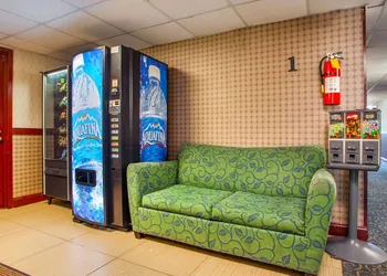 Rodeway Inn Meadowlands hotel thumbnail 4