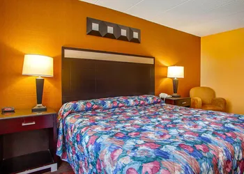 Rodeway Inn Meadowlands hotel thumbnail 7
