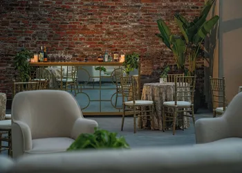 Hotel de la Poste – French Quarter, A Renaissance Hotel hotel thumbnail 2